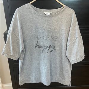 Liz Claiborne Light Gray Graphic Tee